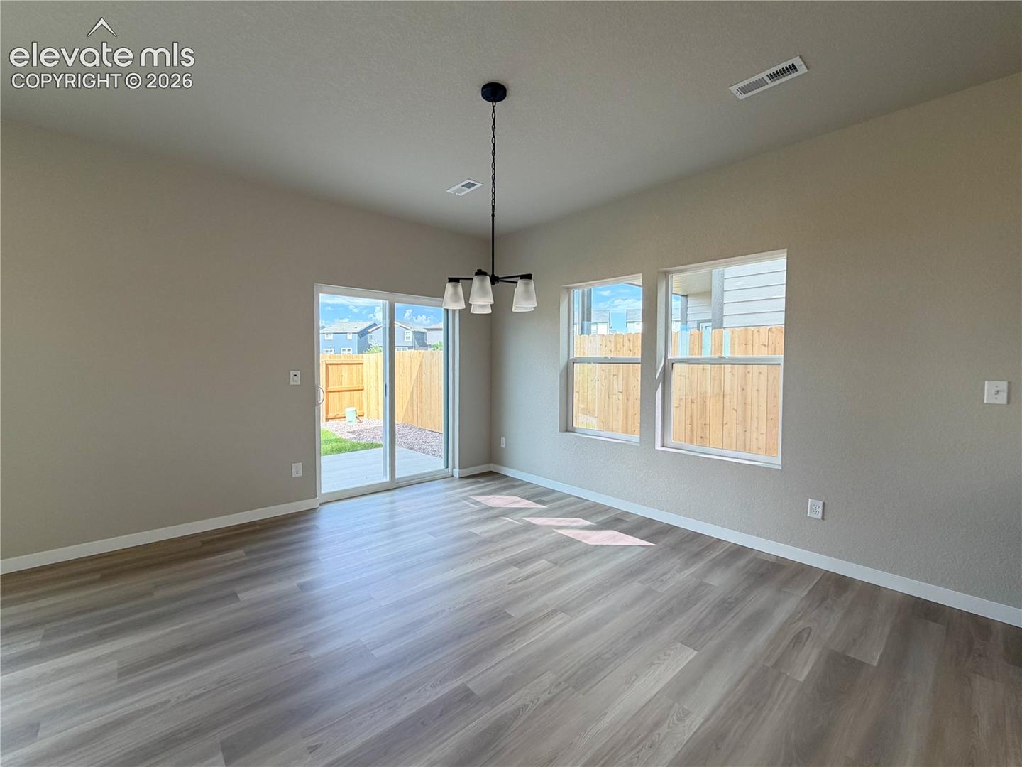 8539 Blue Feather Loop photo 10