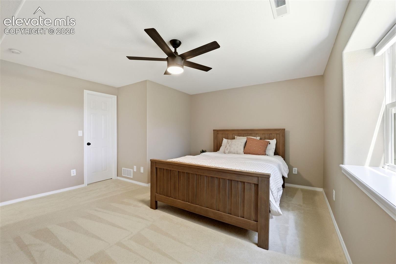 Secondary bedroom