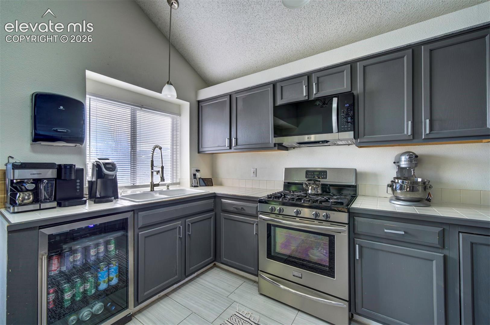 Photo 12 of 1665 Boxtree Court, Colorado Springs