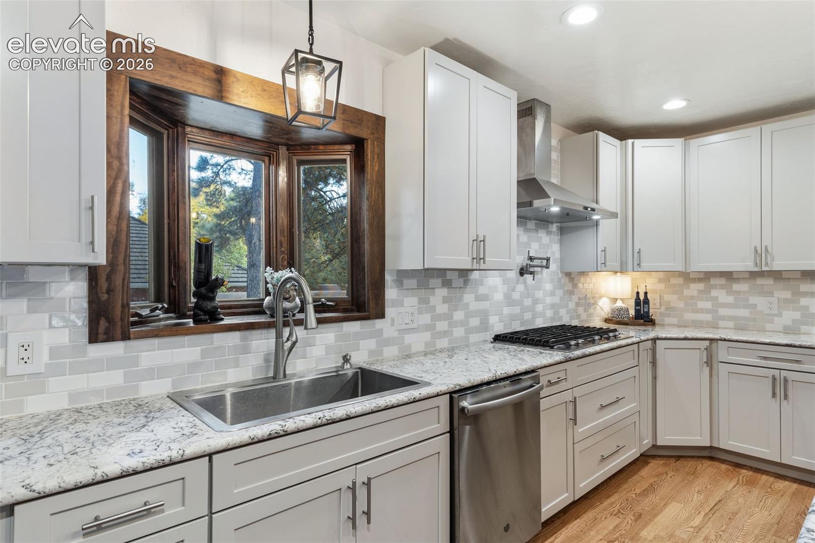 Photo 7 of 555 N Bear Paw Lane, Colorado Springs