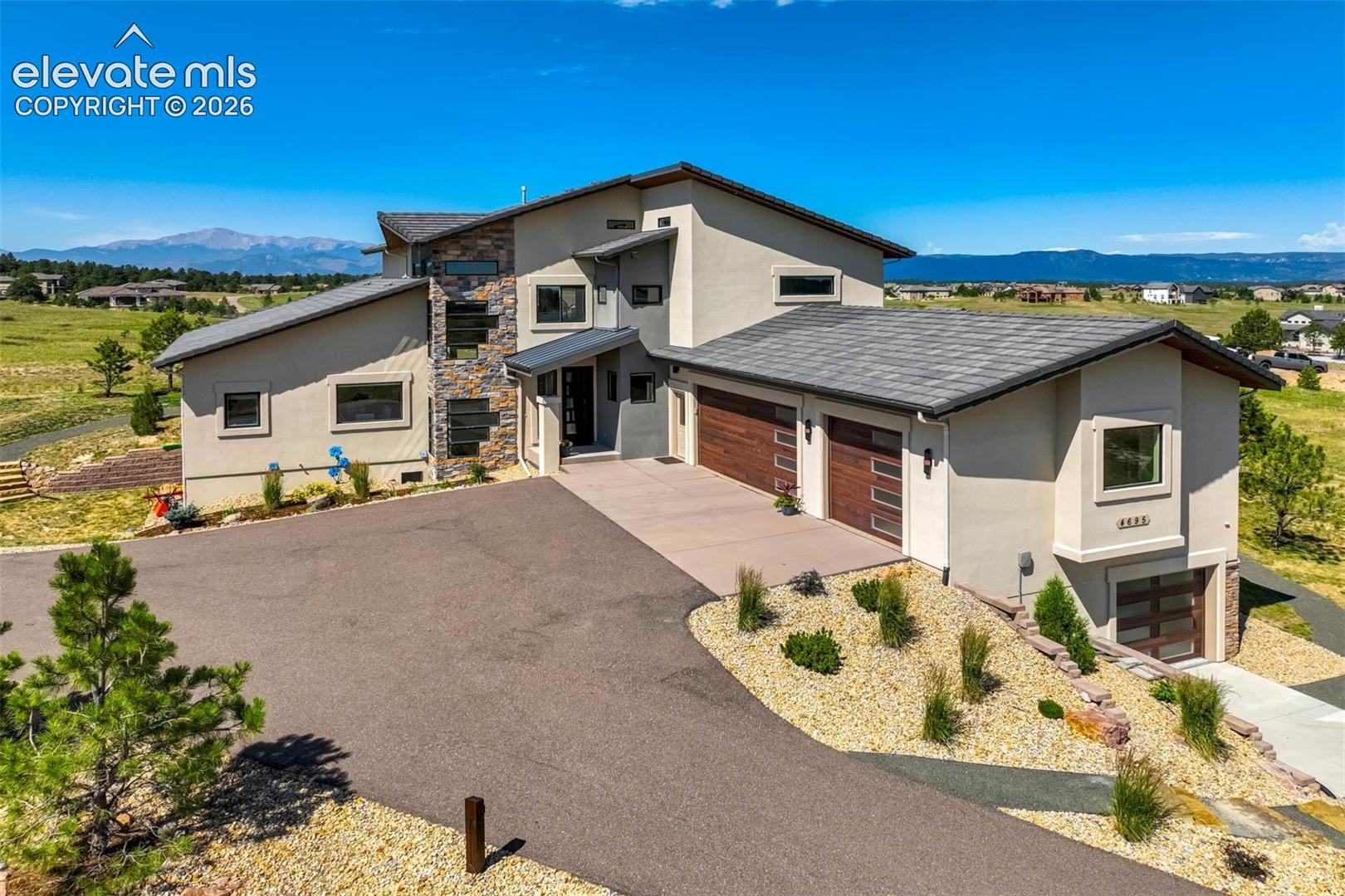 Featured Listings Featured Listings