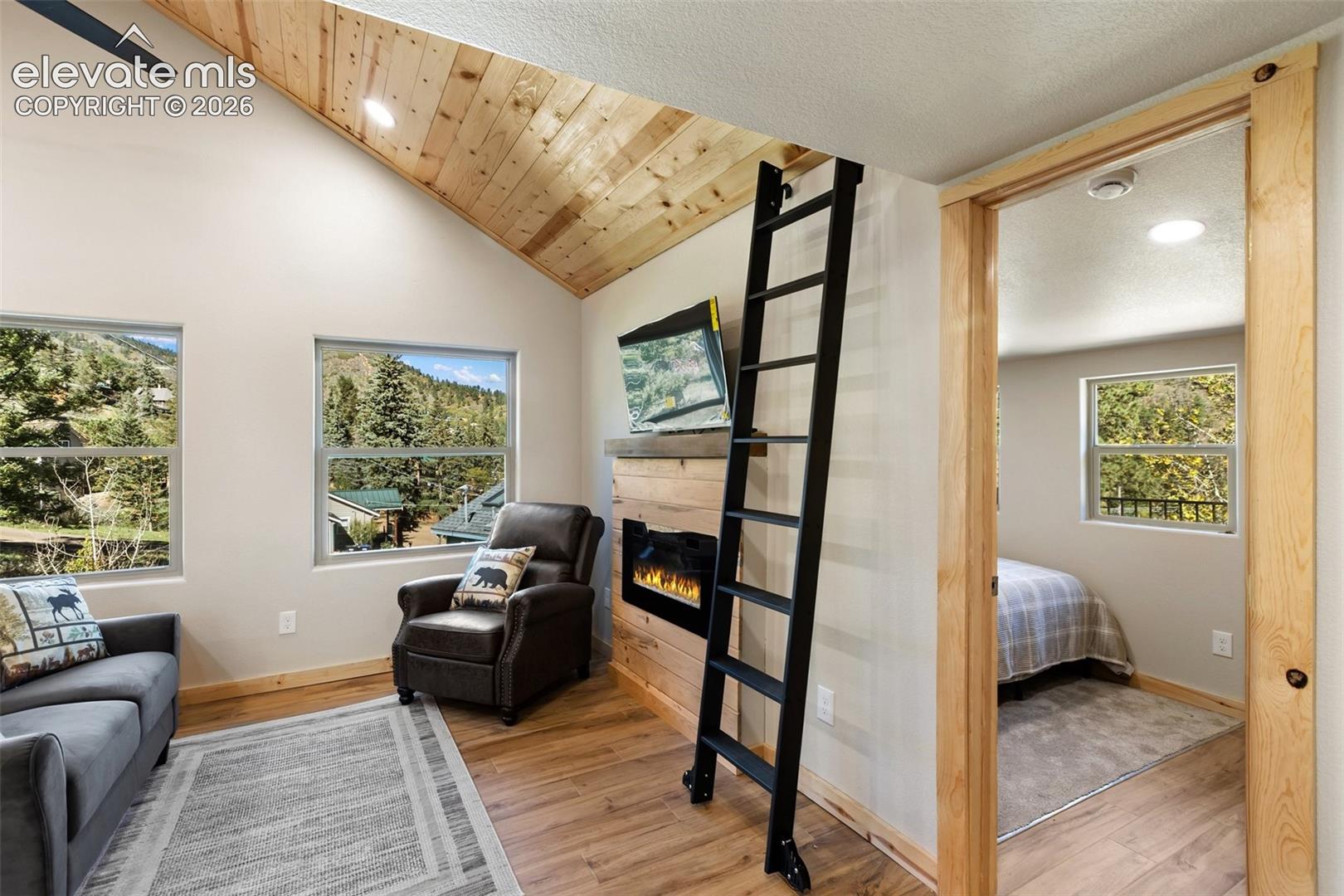 Photo 8 of 10580 Illinois Avenue, Green Mountain Falls