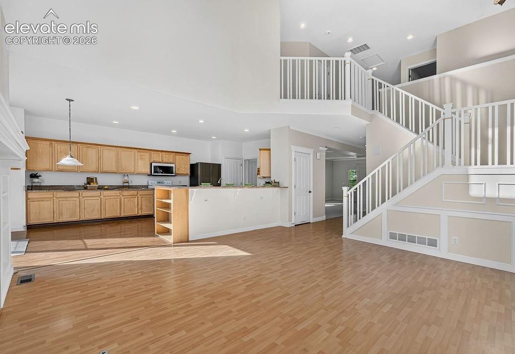 Open floorplan with tons of natural light 