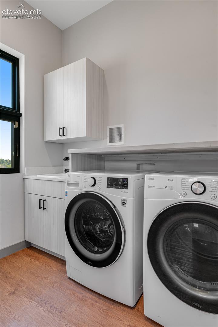 Laundry with Washer/Dryer