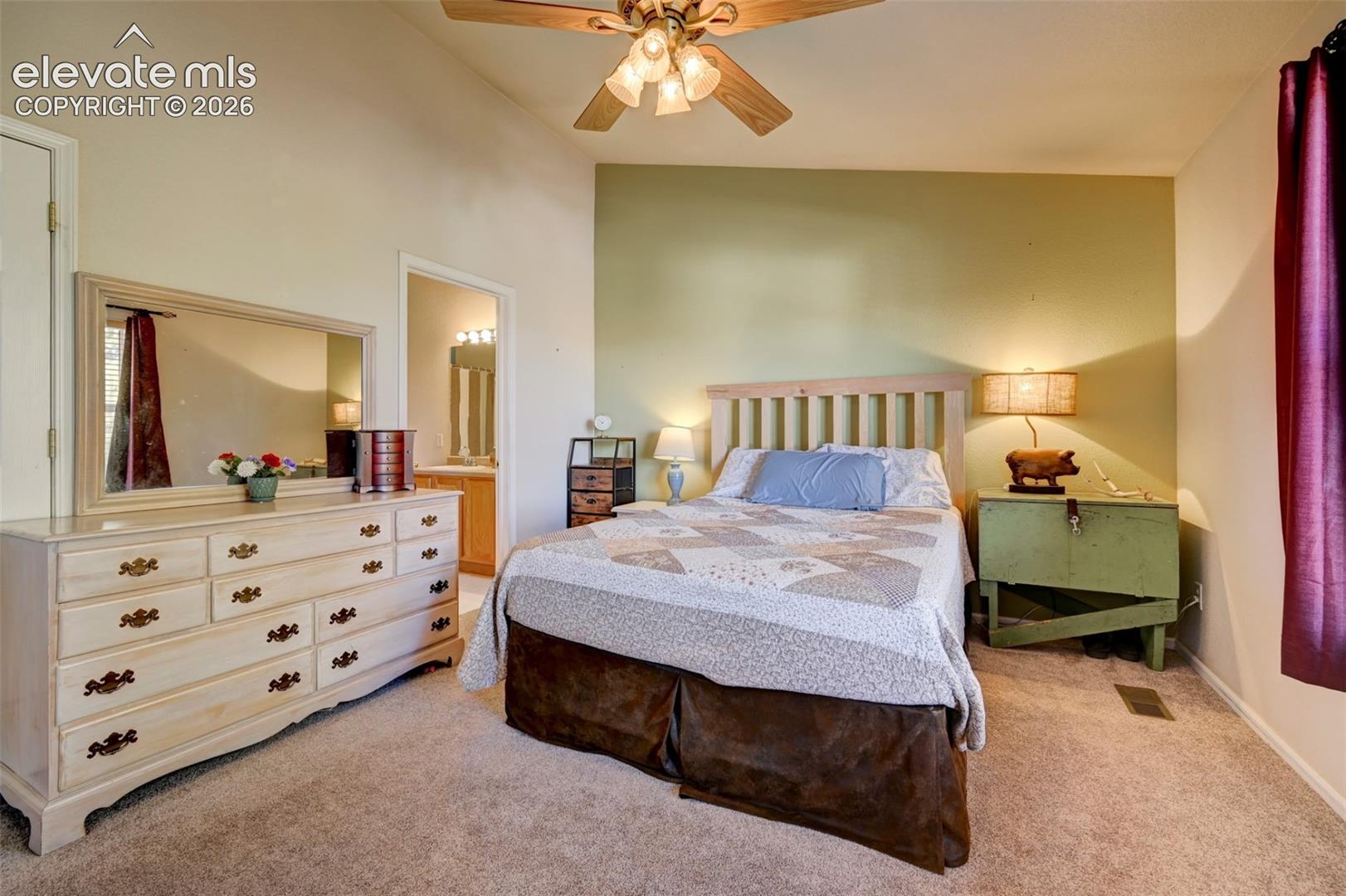 Photo 11 of 3127 Hearthridge Circle, Colorado Springs