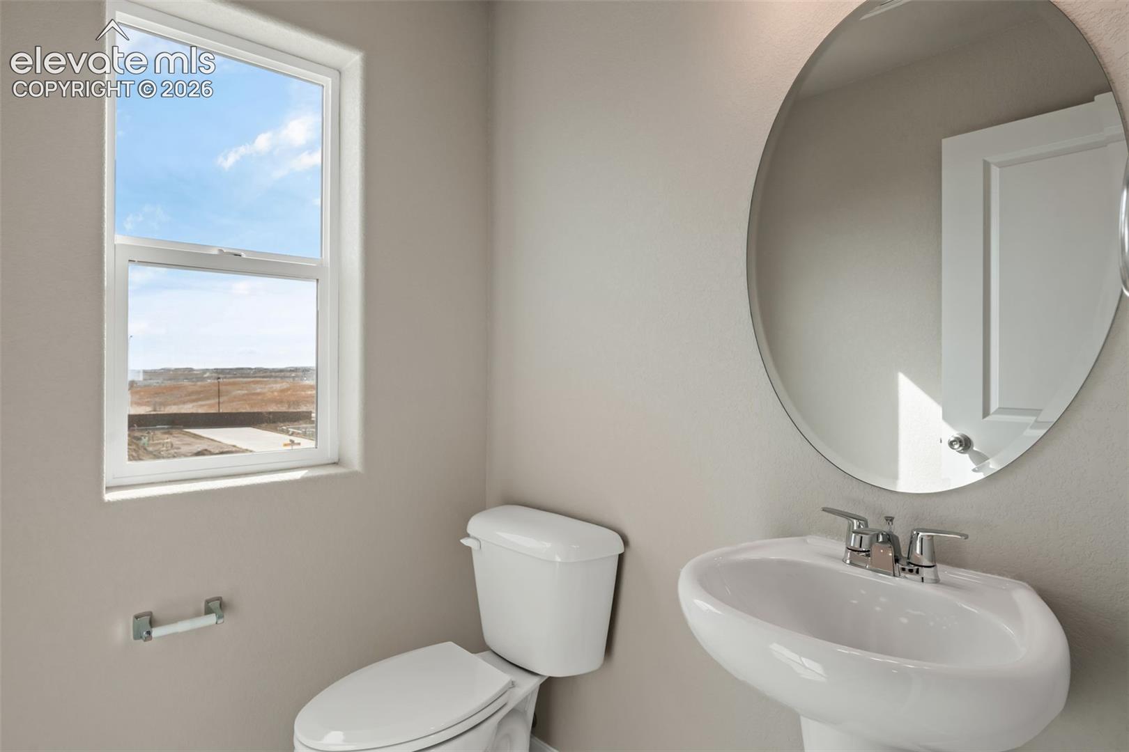 *Photos of previous inventory home of same floor plan features/options will vary.