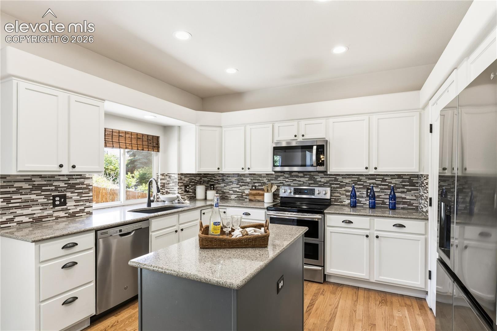 Photo 13 of 7060 Hillock Drive, Colorado Springs
