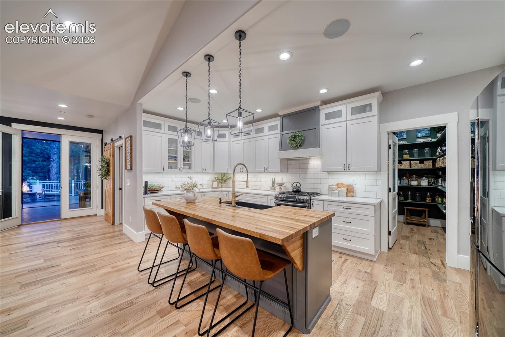 Photo 7 of 11428 Shaugnessy Road, Colorado Springs