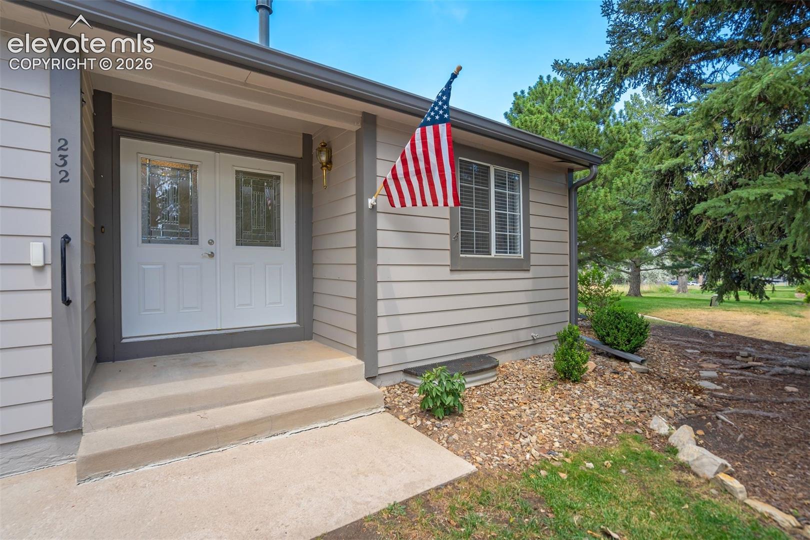 232 Cobblestone Dr, Colorado Springs, CO 80906