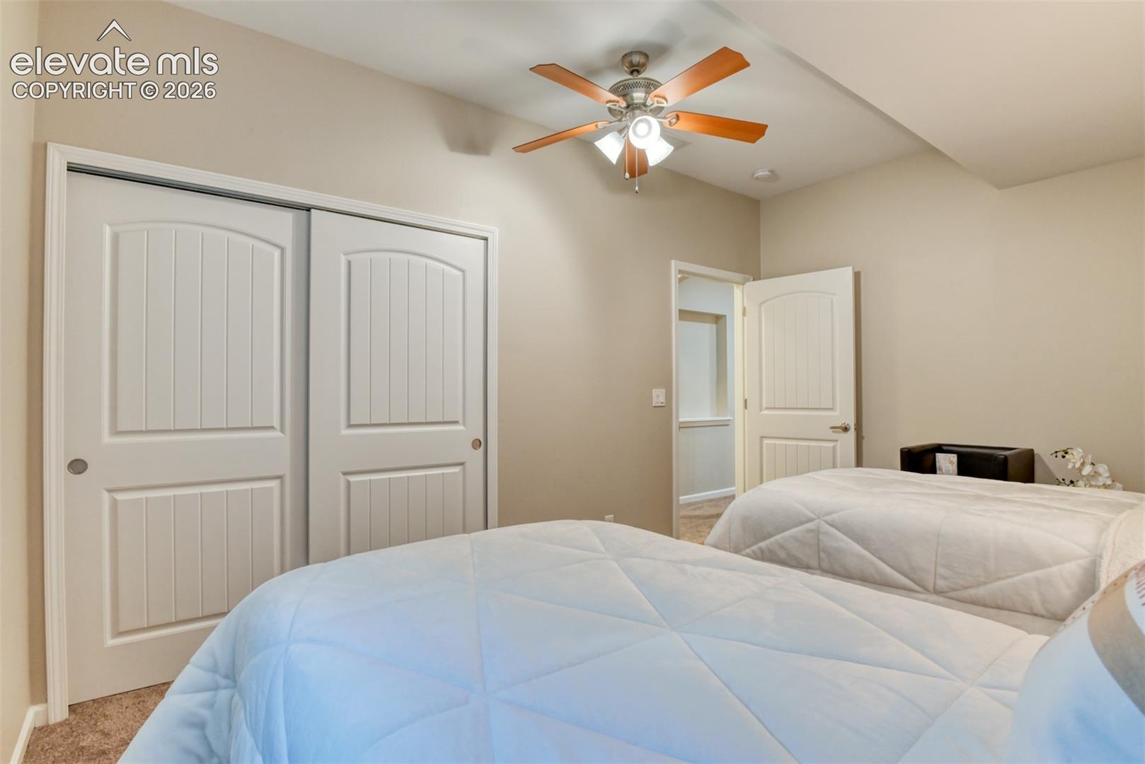 Spacious bedroom.