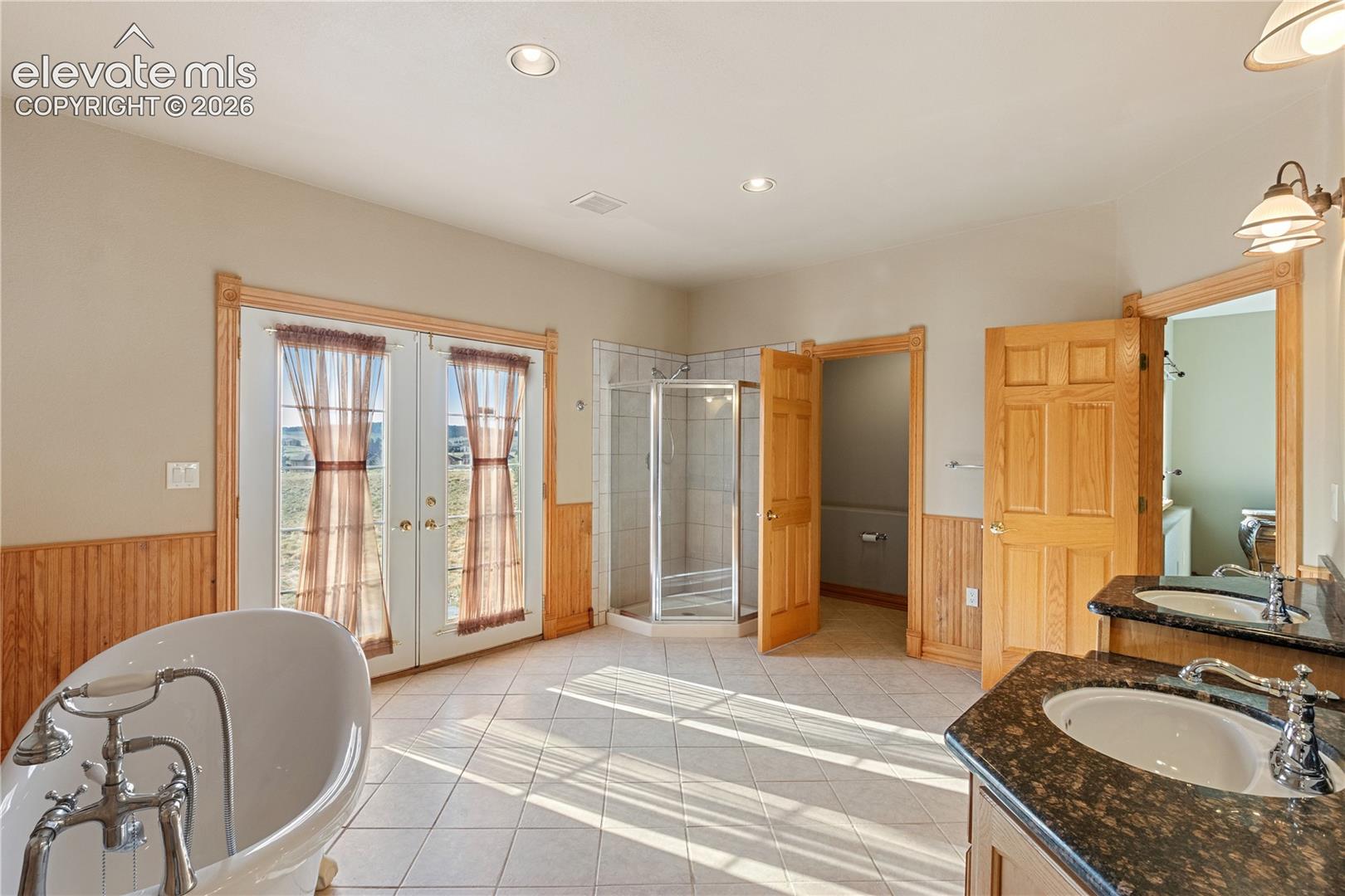 Basement full bathroom
