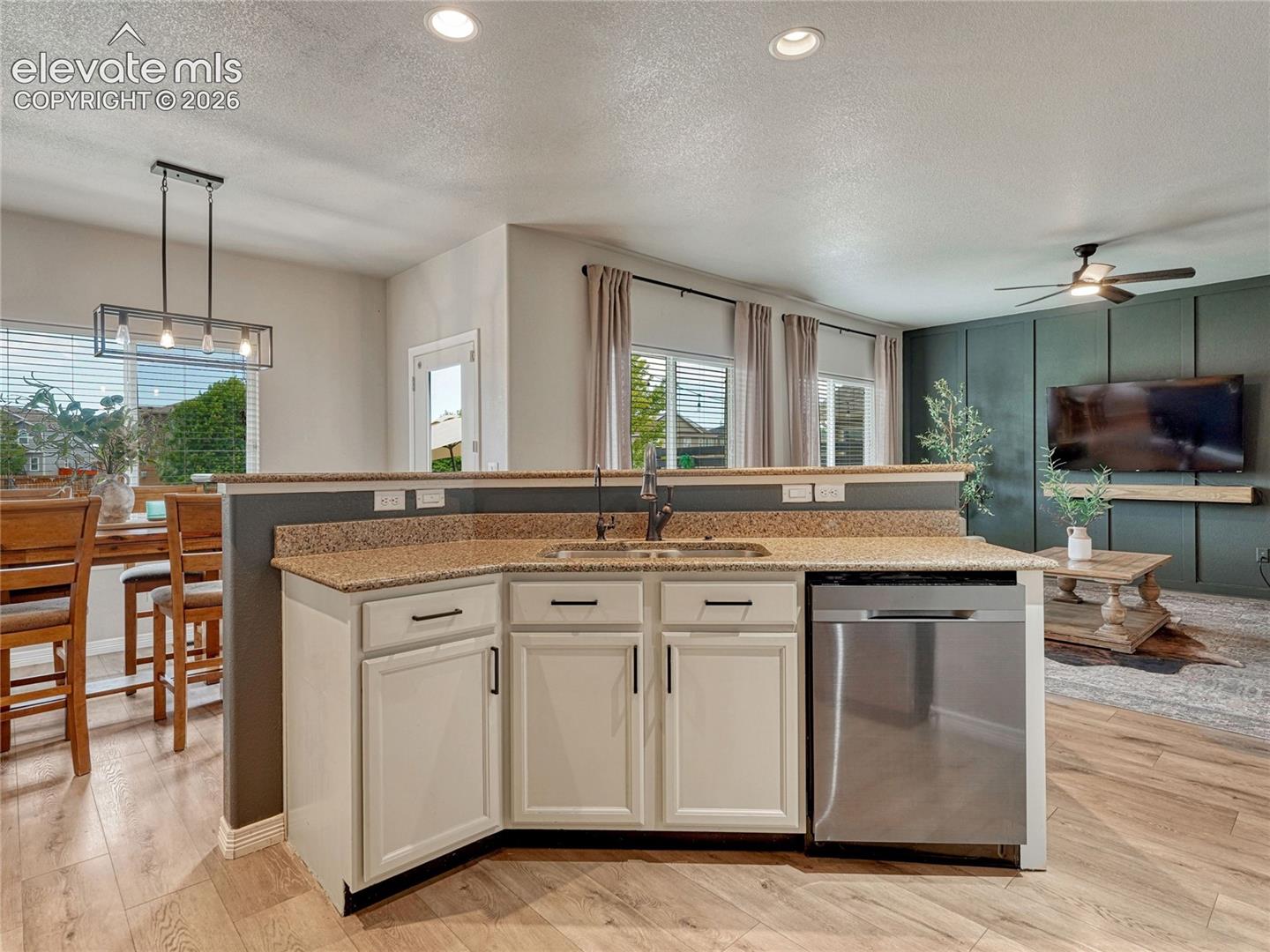 Photo 6 of 10082 Intrepid Way, Colorado Springs