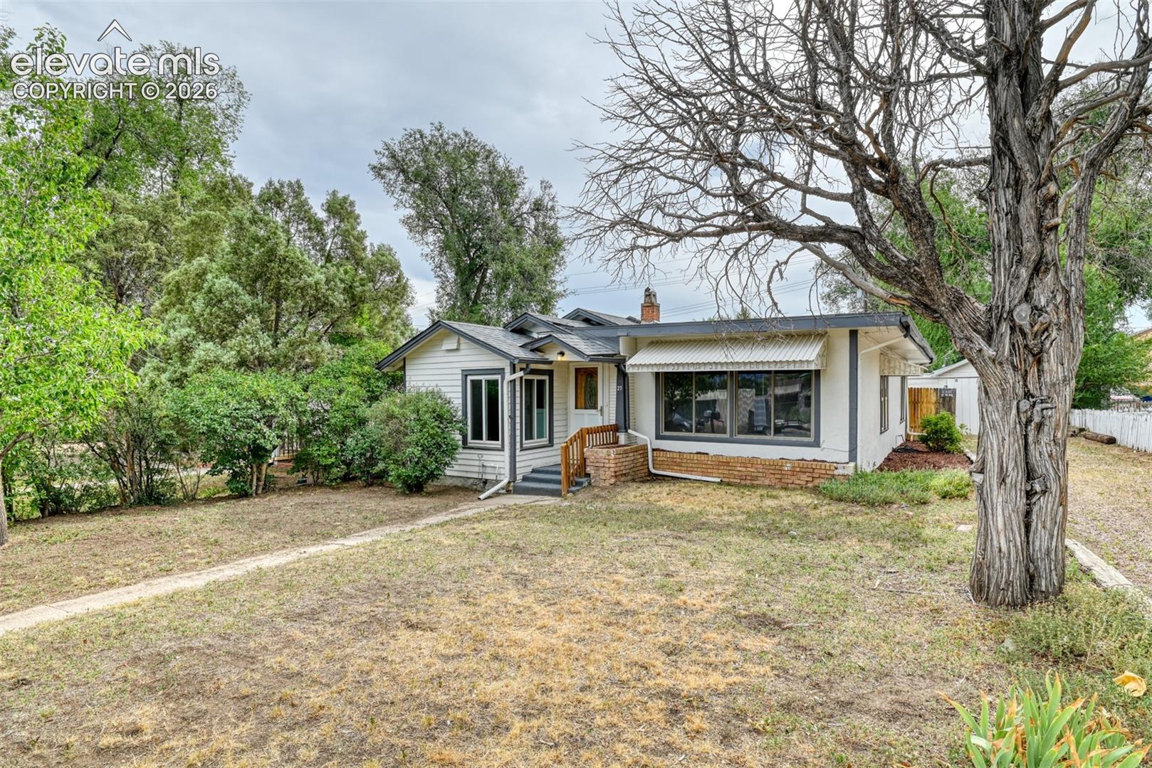 27 Bonfoy Ave, Colorado Springs, CO 80909