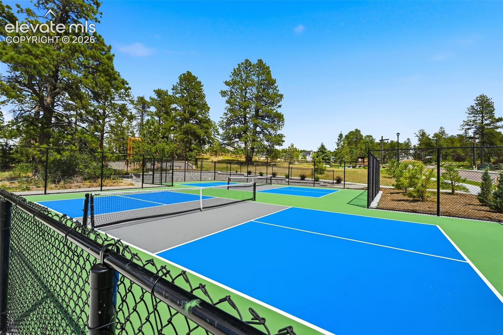 pickleball courts