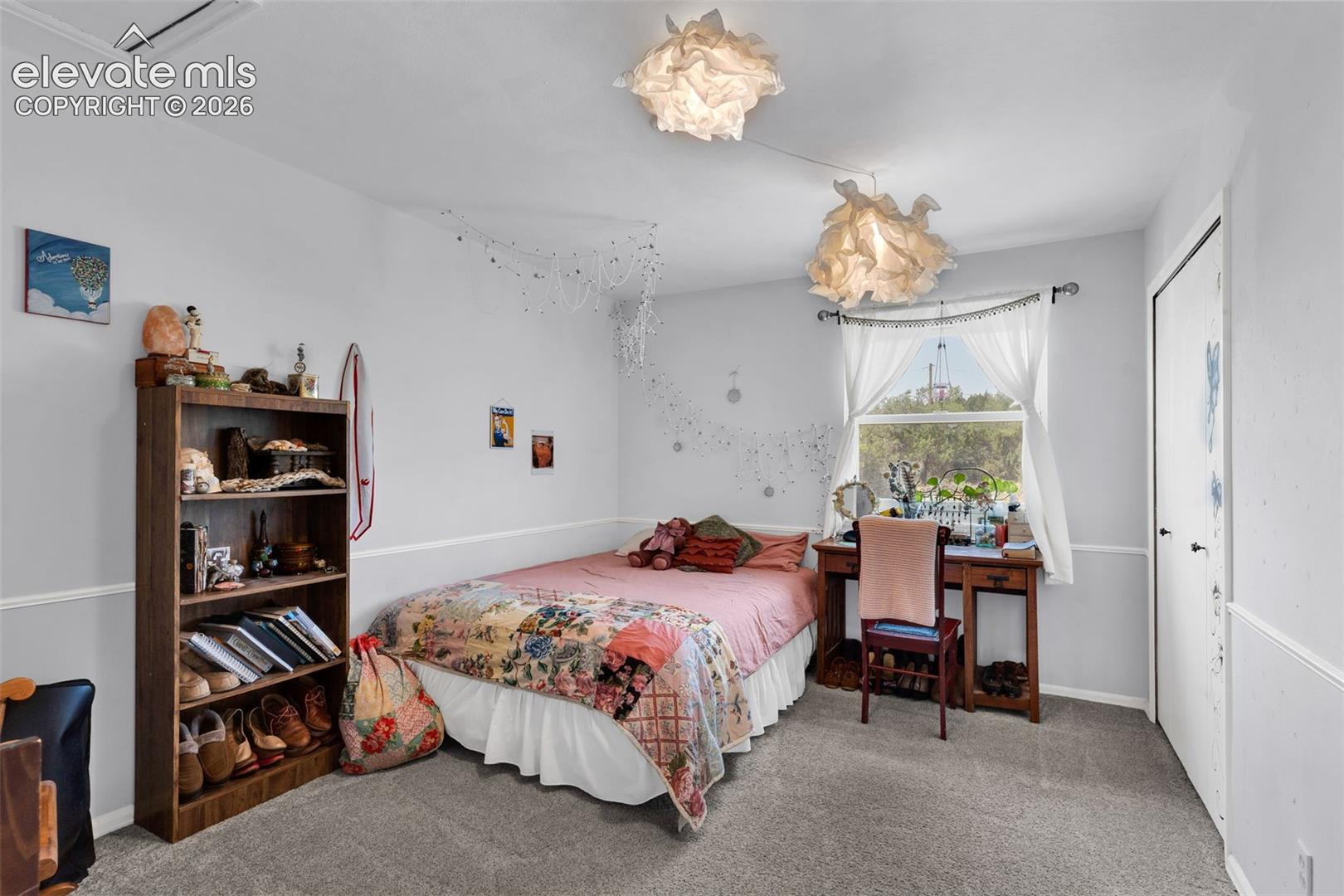 2nd bedroom