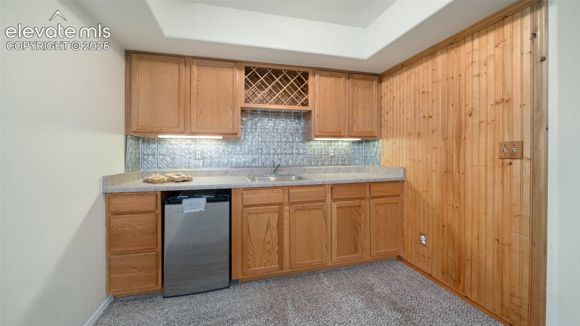 Wet bar