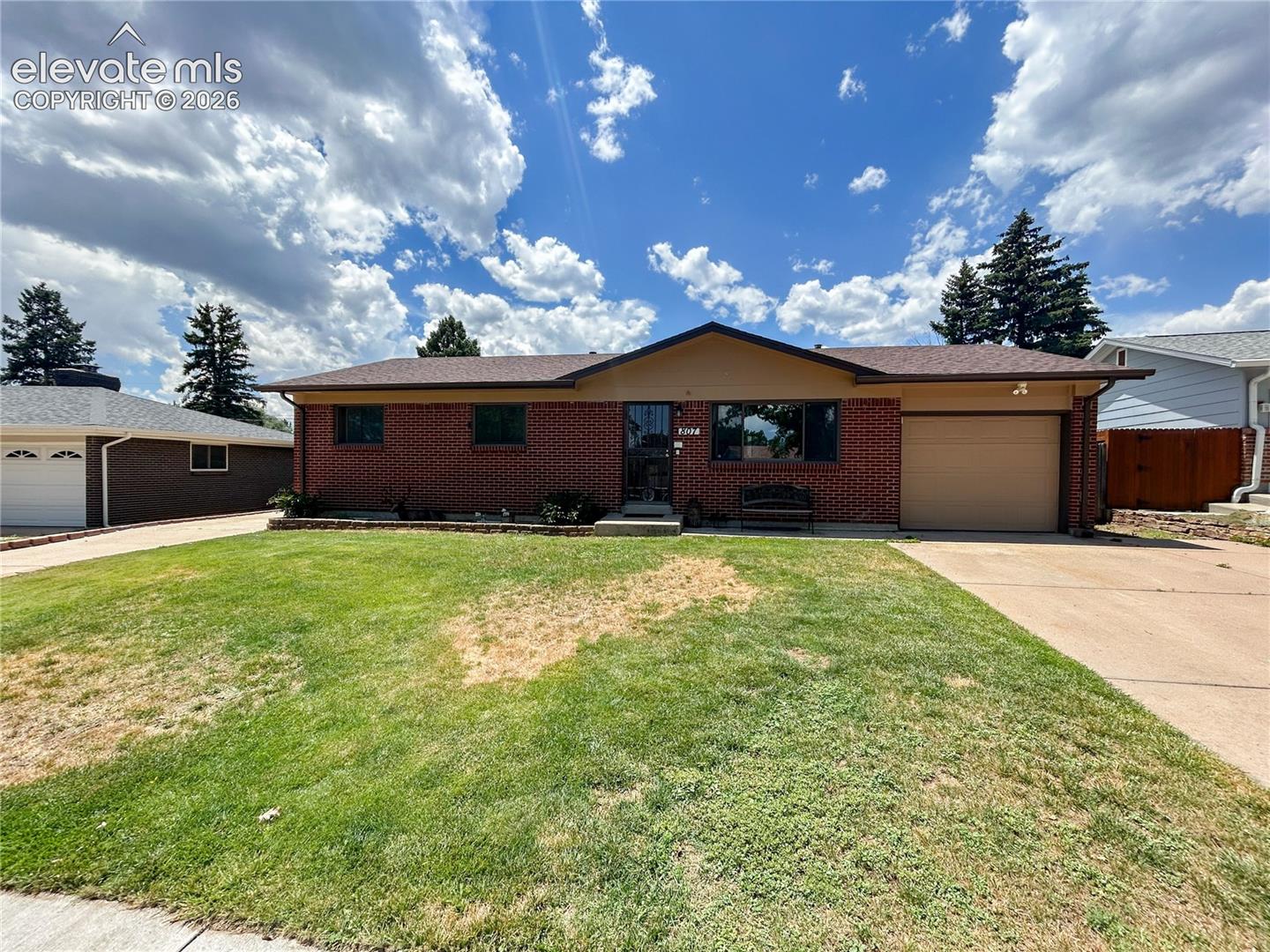 807 Dunston St, Colorado Springs, CO 80907