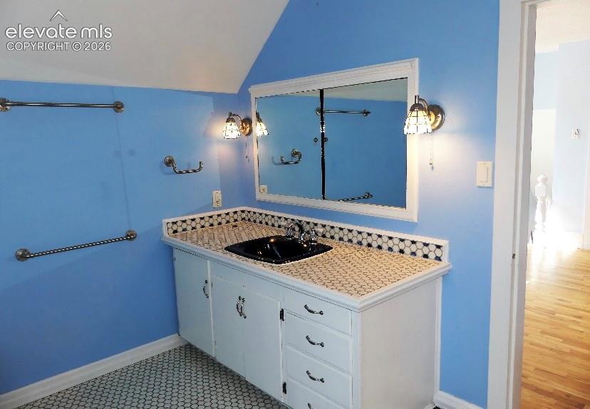 3002 W Pikes Peak Ave, Colorado Springs, CO 80904