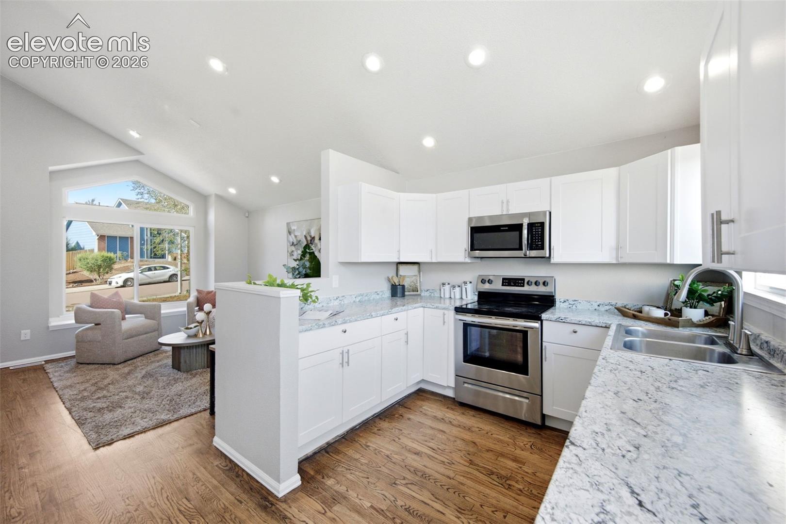 Photo 9 of 3490 Mountainside Drive, Colorado Springs
