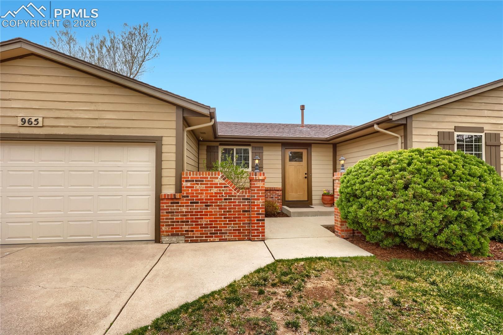 965 Wuthering Heights Dr, Colorado Springs, CO 80921