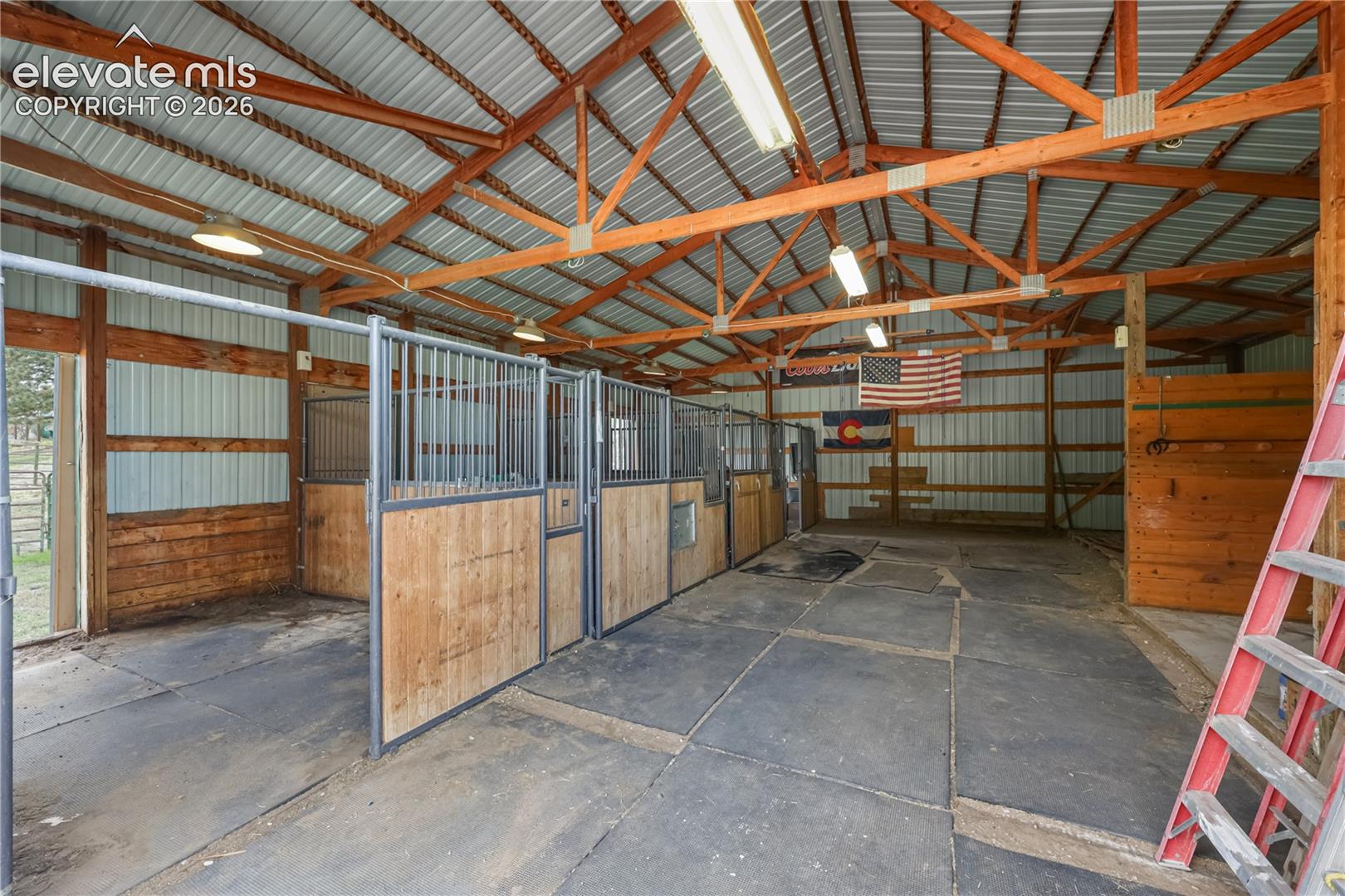 Matted stalls!