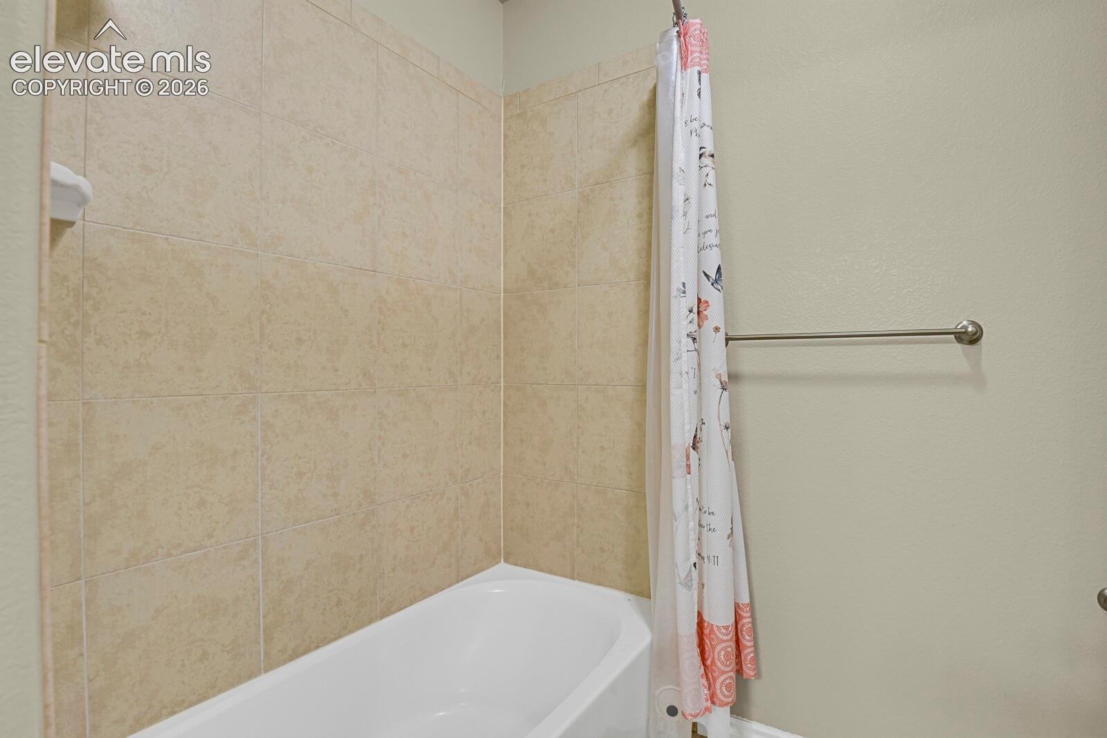 Photo 40 of 10899 Glen Canyon Drive, Peyton