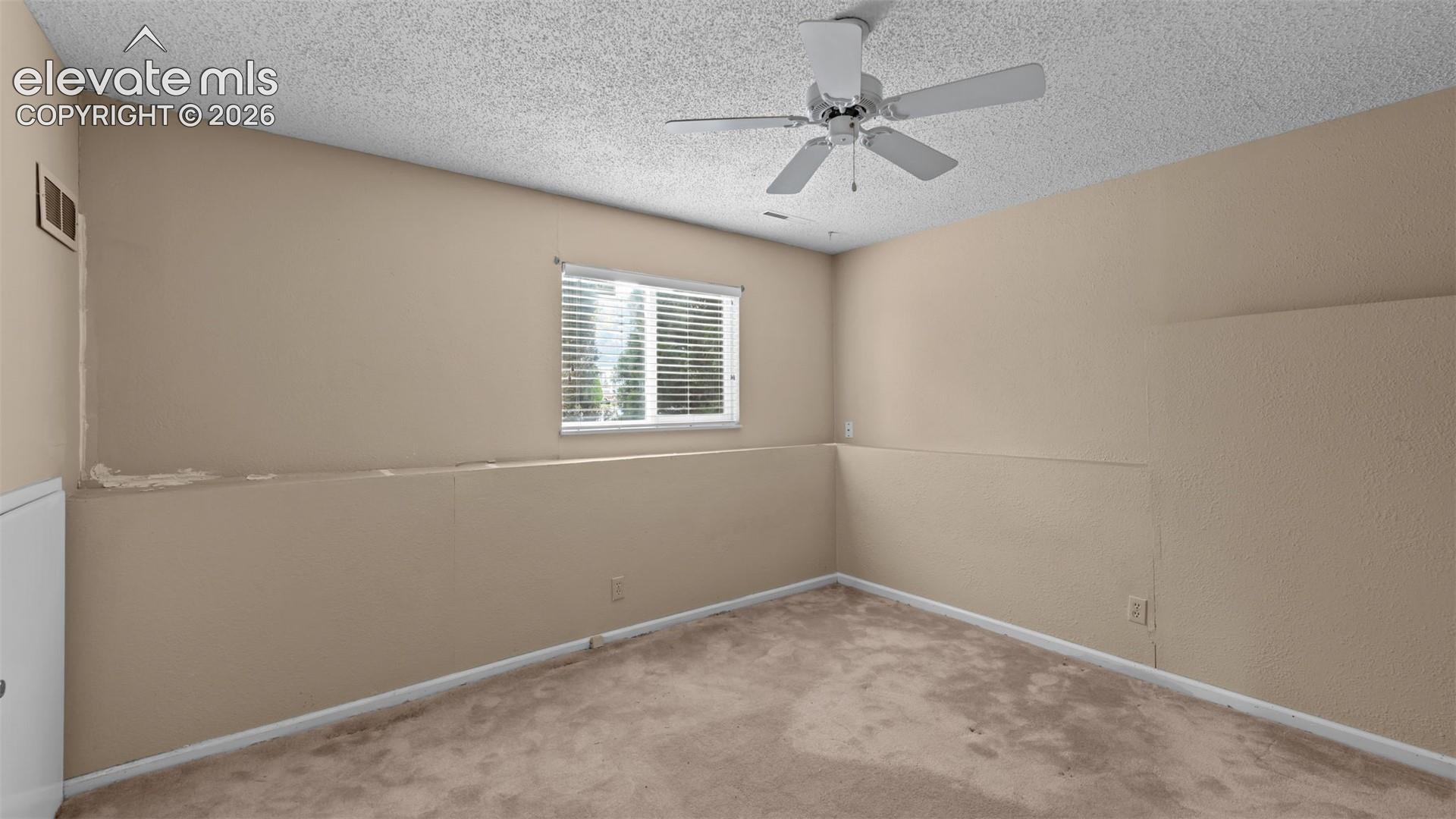 Lower bedroom 