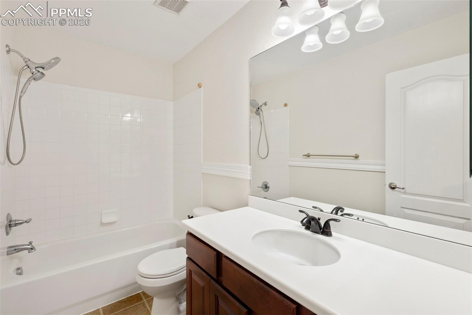 Second floor full bath