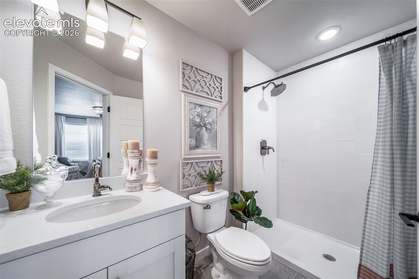 5755 Bowerman Ln, Colorado Springs, CO 80927