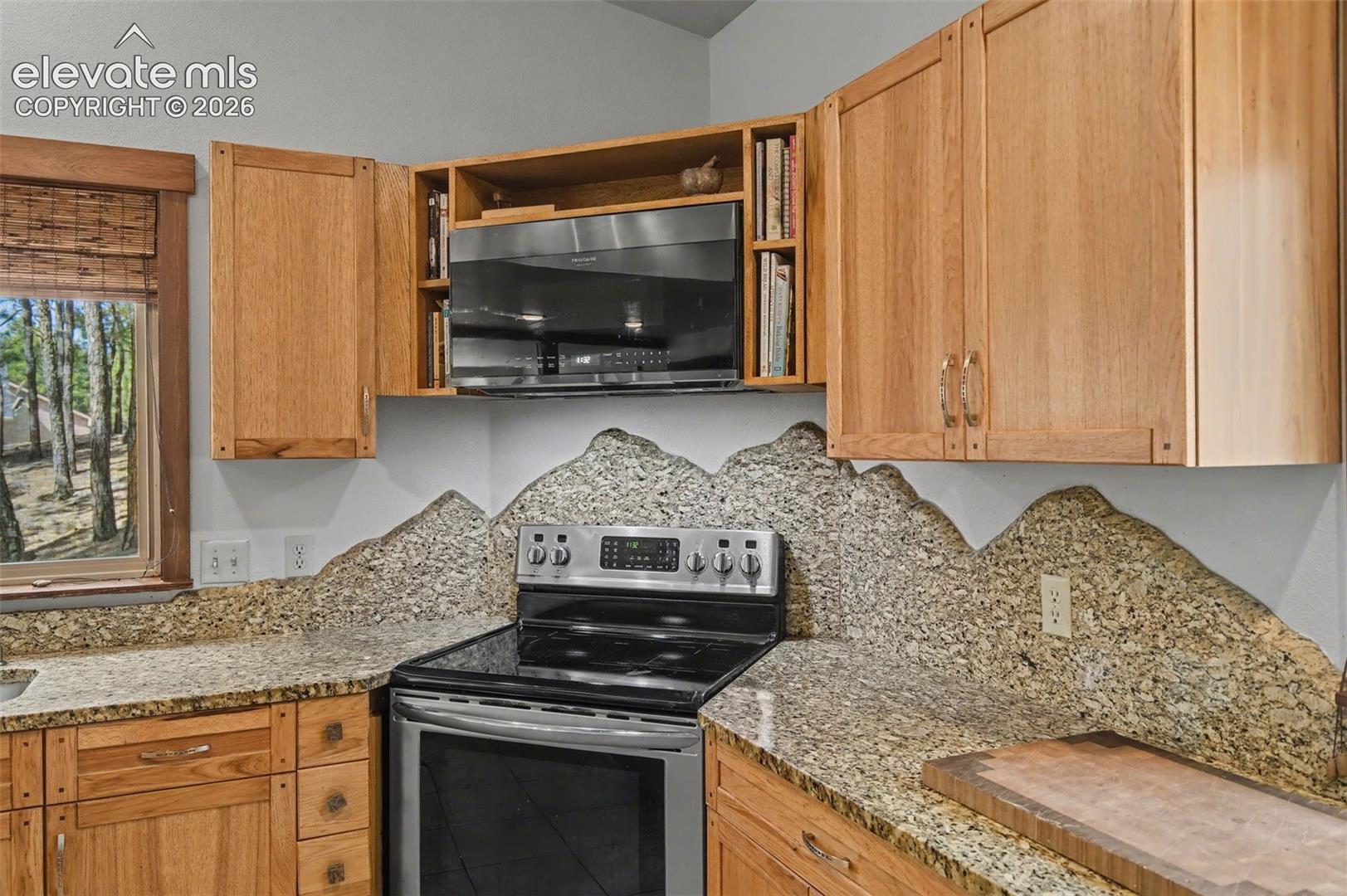 Gorgeous custom backsplash design