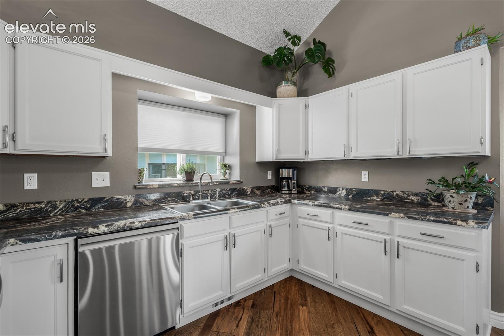 Photo 15 of 7810 Conifer Drive, Colorado Springs