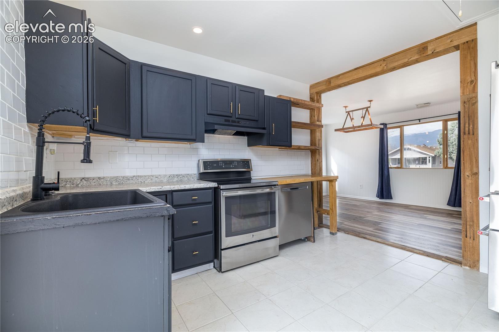 Photo 9 of 207 N Hancock Avenue, Colorado Springs