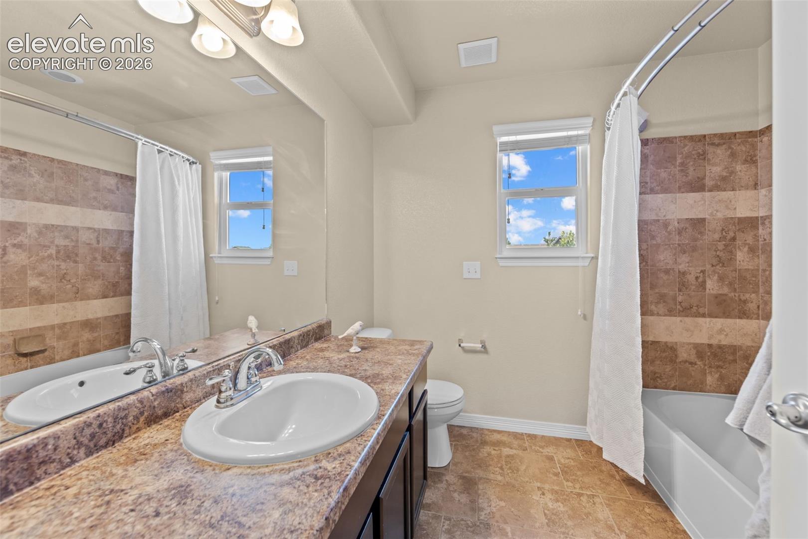 upstairs hall bathroom