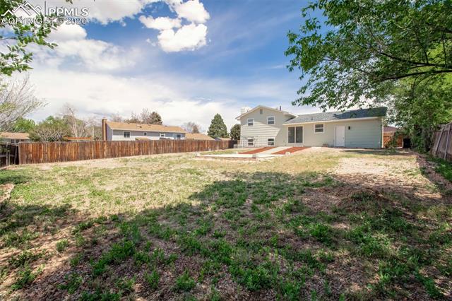 7305 Loveland Ave, Fountain, CO 80817