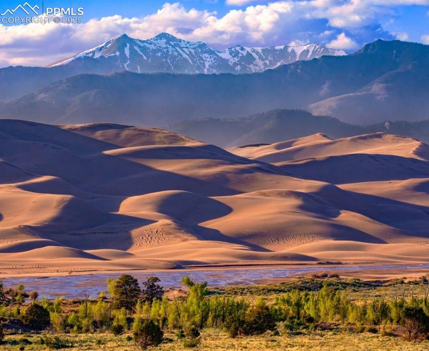 GREAT SAND DUNES NEAR BY