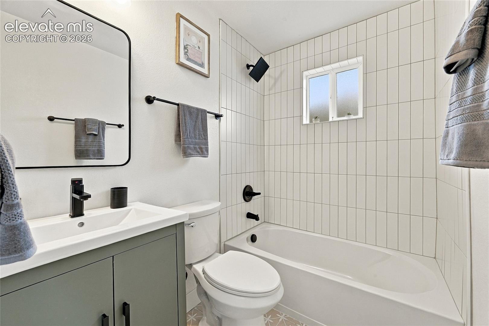 Photo 16 of 818 N Meade Avenue, Colorado Springs