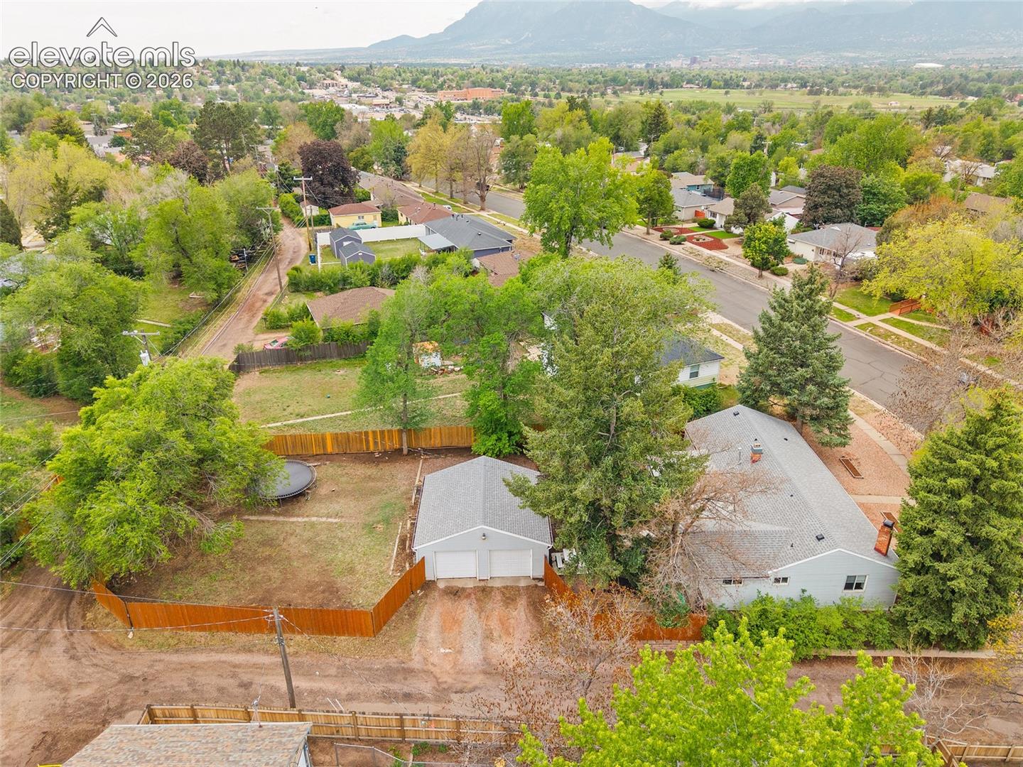 2311 Robin Dr, Colorado Springs, CO 80909