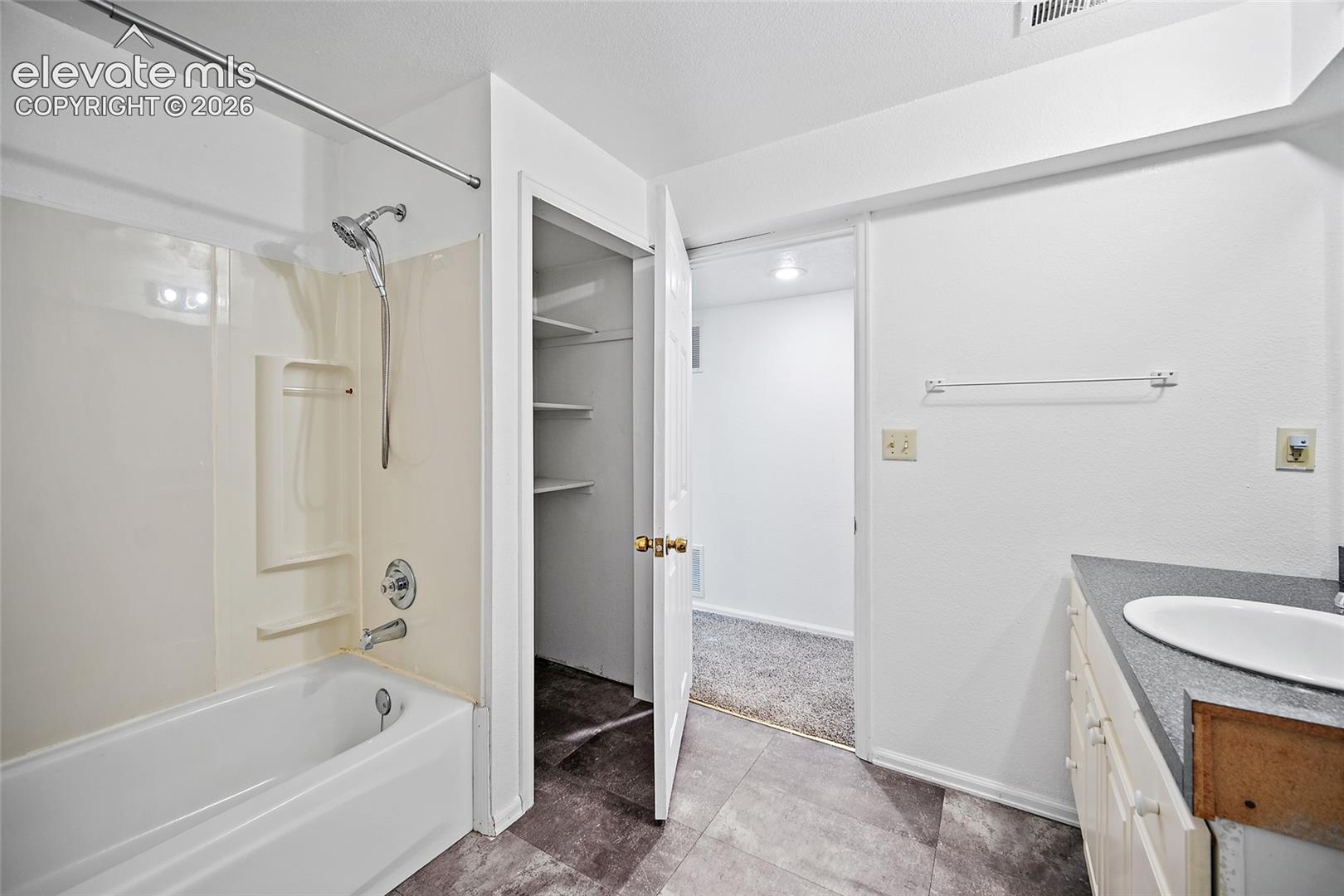 Photo 31 of 11559 Cranston Drive, Peyton
