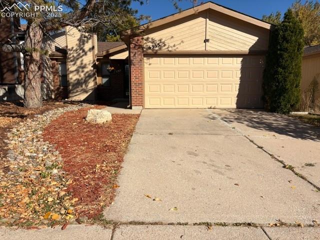 6335 Gunshot Pass Dr, Colorado Springs, CO 80917