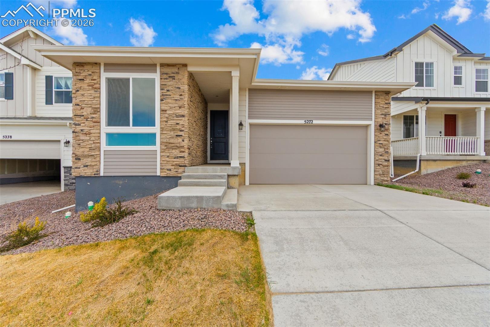5272 Sidewinder Dr, Colorado Springs, CO 80925