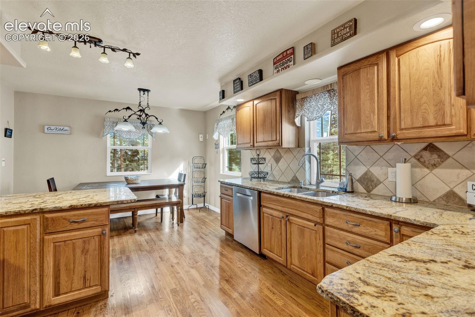 Ample counter and cabinets
