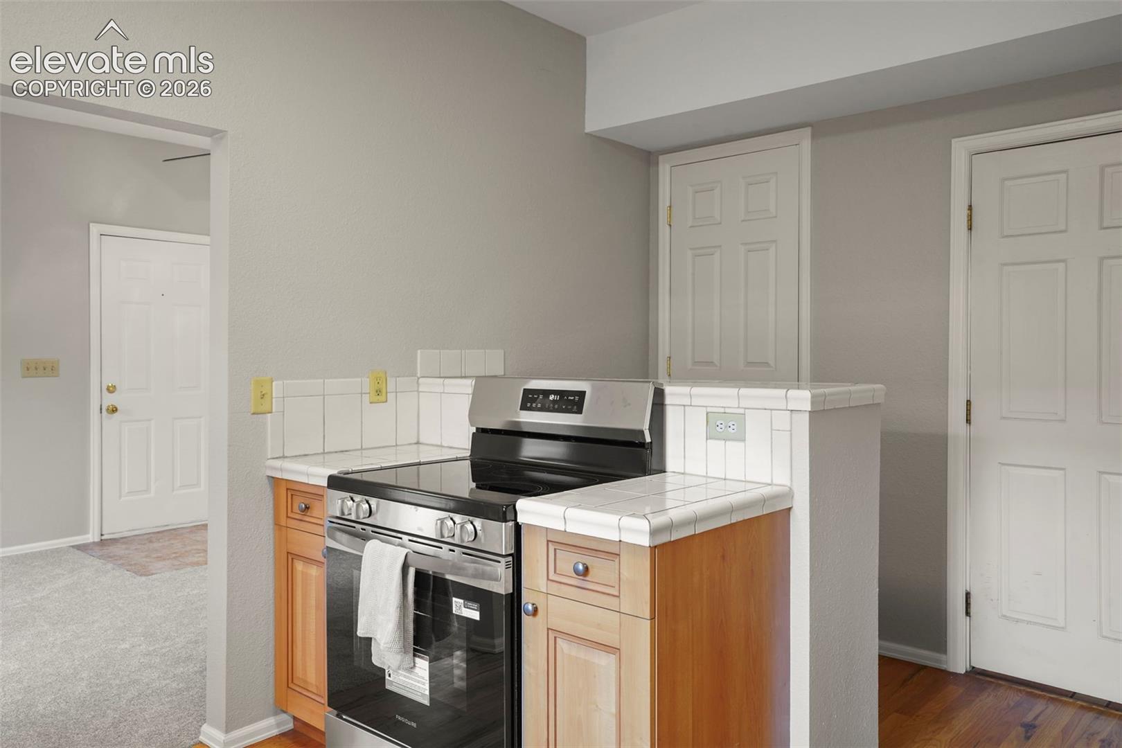 Brand New (!) Electric Range 