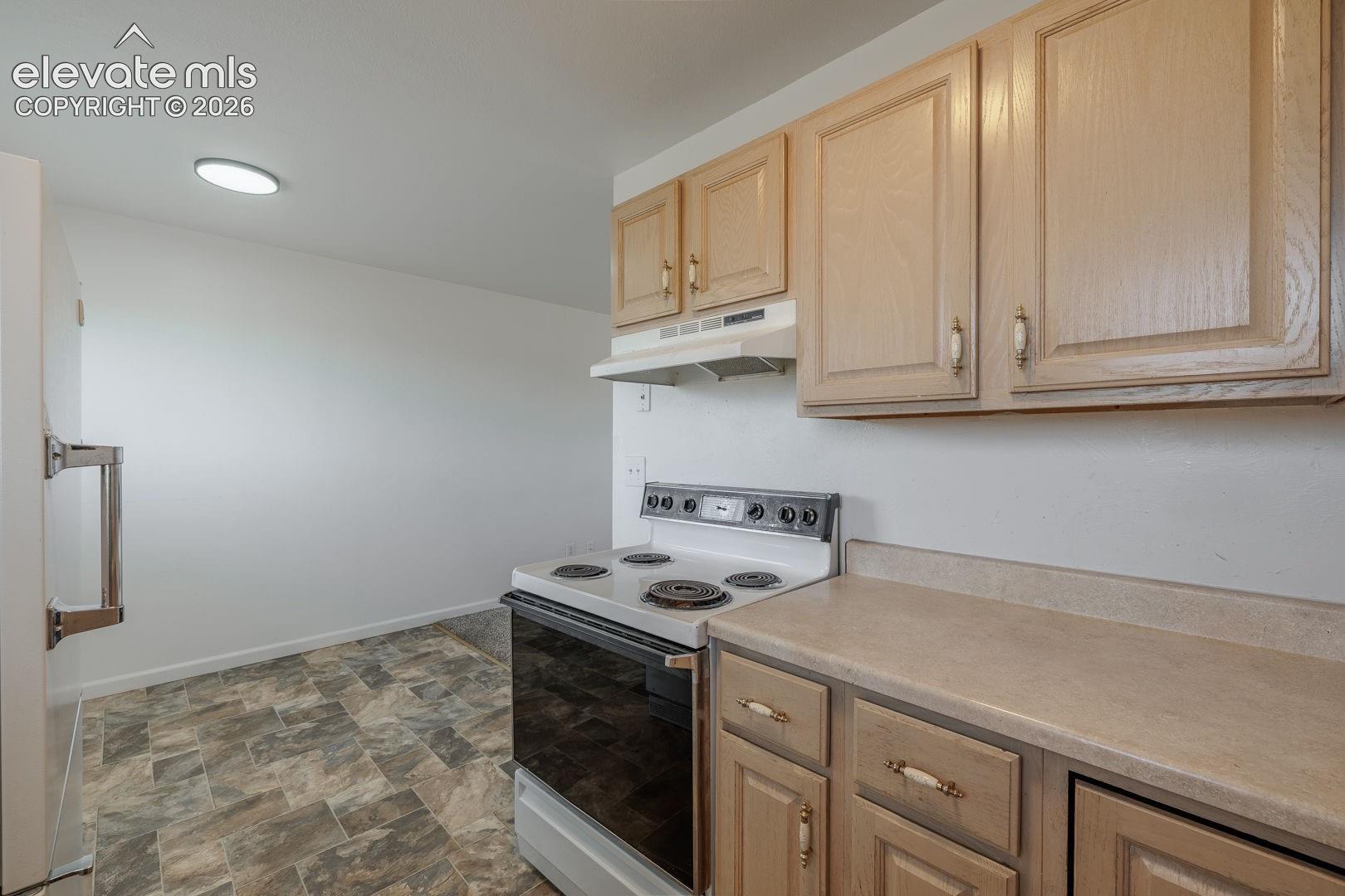 Photo 10 of 1648 Kensington Drive, Colorado Springs