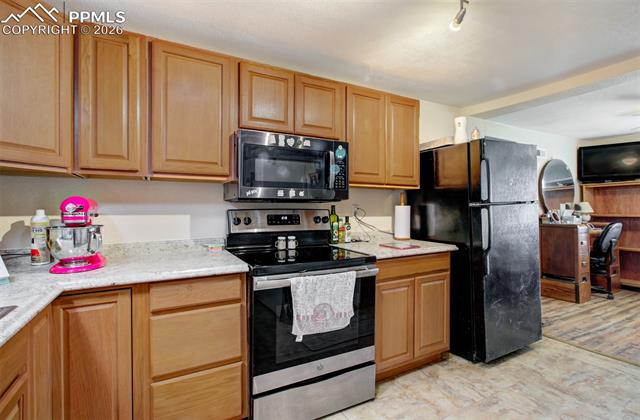 2615 Lambert Ave, Pueblo, CO 81003