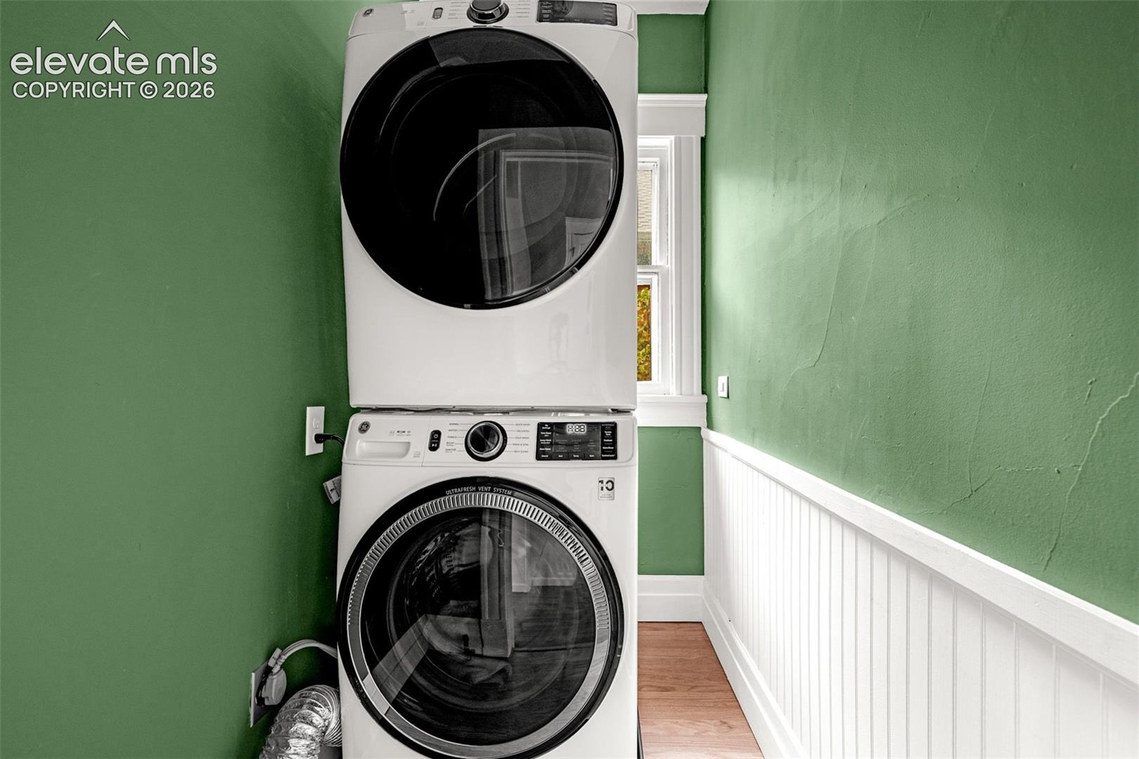 Main level laundry room