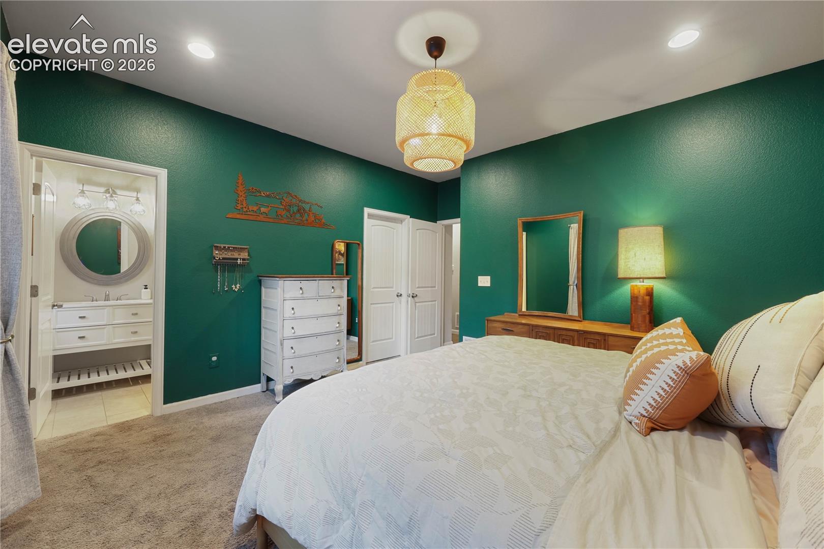 Photo 19 of 685 W Platte Avenue, Colorado Springs