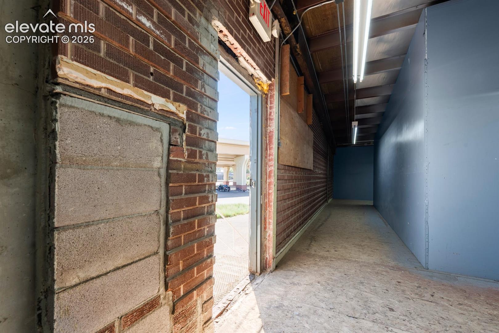 Access to storage units