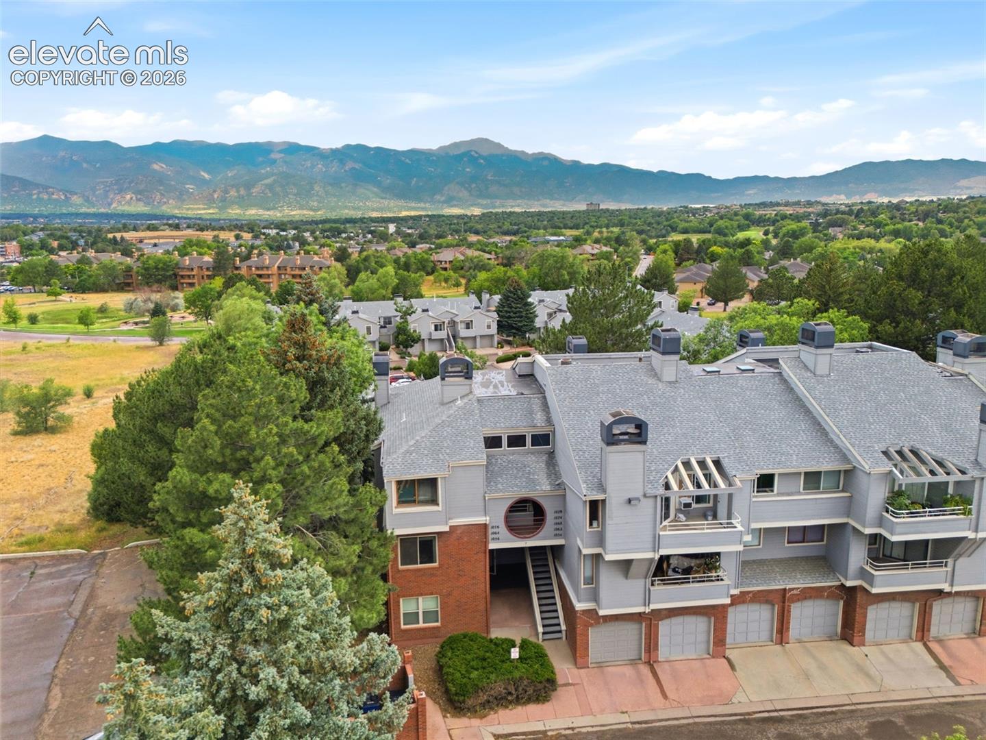 1064 Acapulco Ct, Colorado Springs, CO 80909