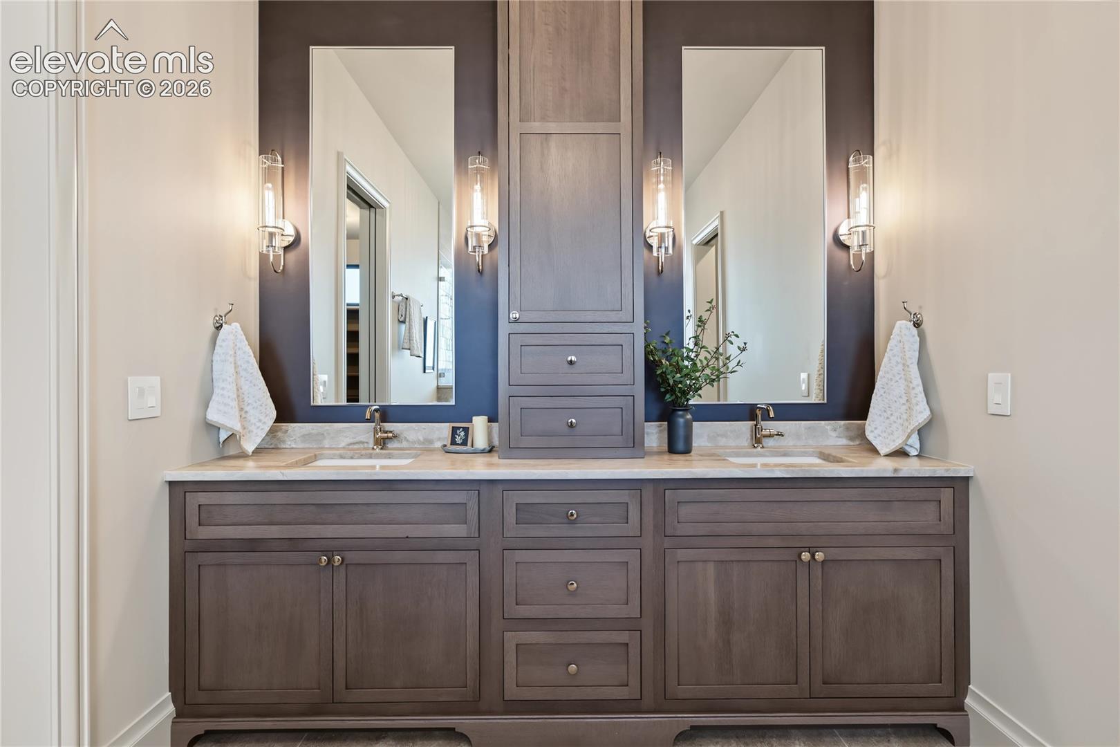 Double vanity