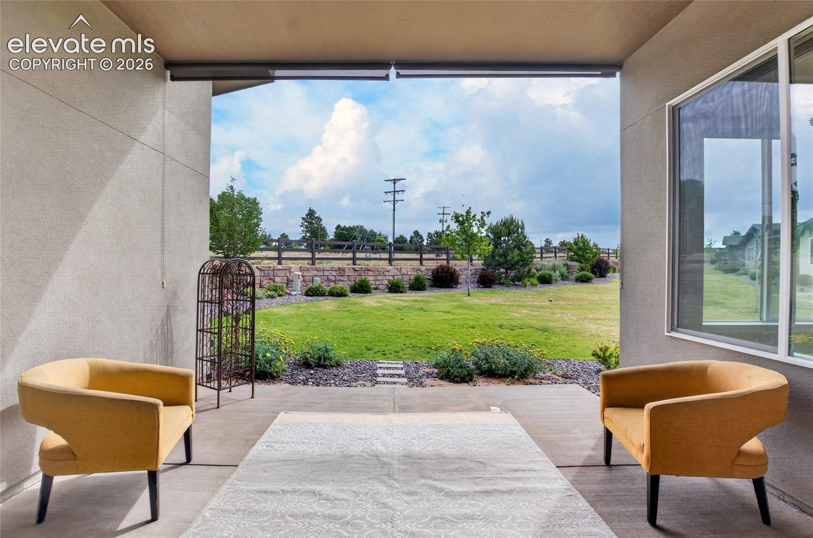 Covered patio with concrete flooring